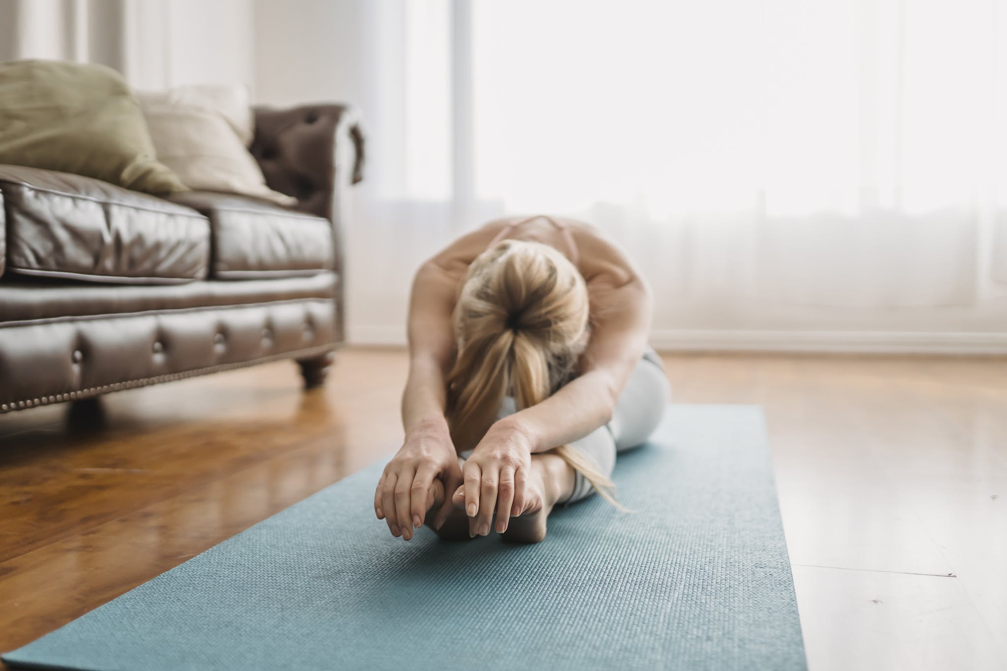 relajación con el yoga y estiramientos
